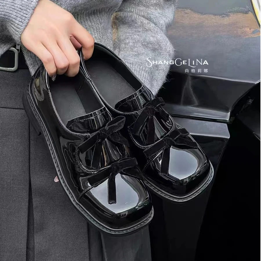 【老板自留款】蝴蝶结小香风秋冬女士百搭圆头复古漆皮小皮鞋0316-1