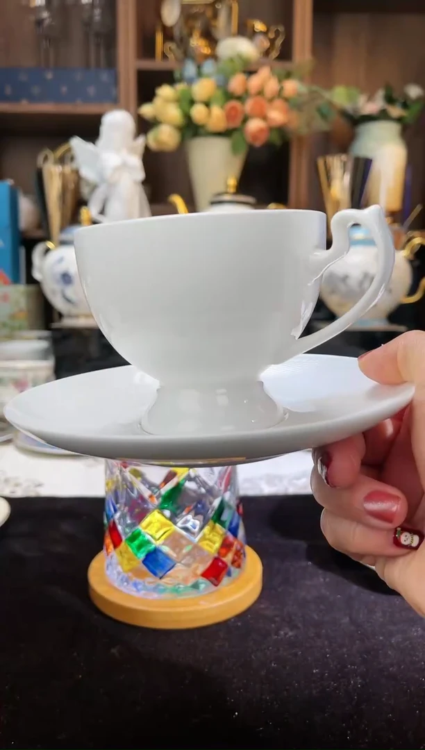 【闪购商品】骨瓷福利香奈杯碟