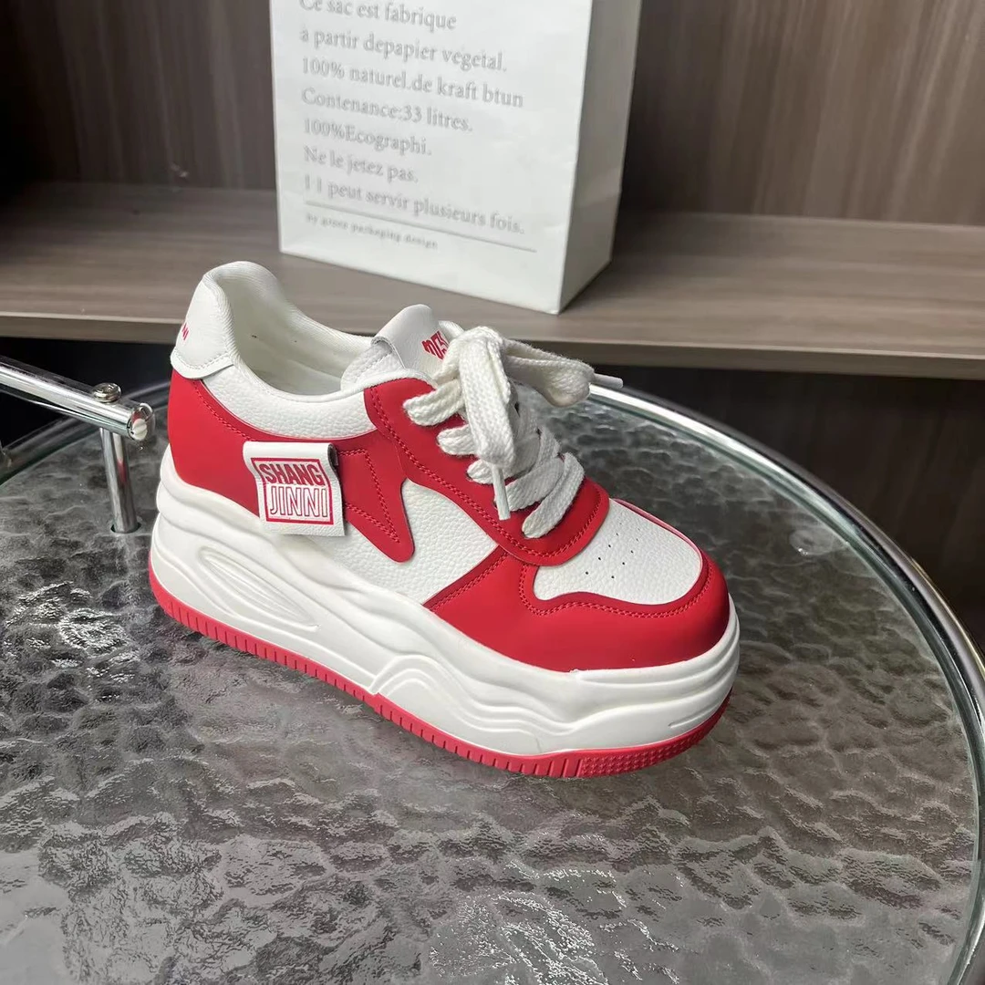 【熊猫鞋】增高8CM 2024年春秋季新款厚底休闲内增高小白女鞋9261