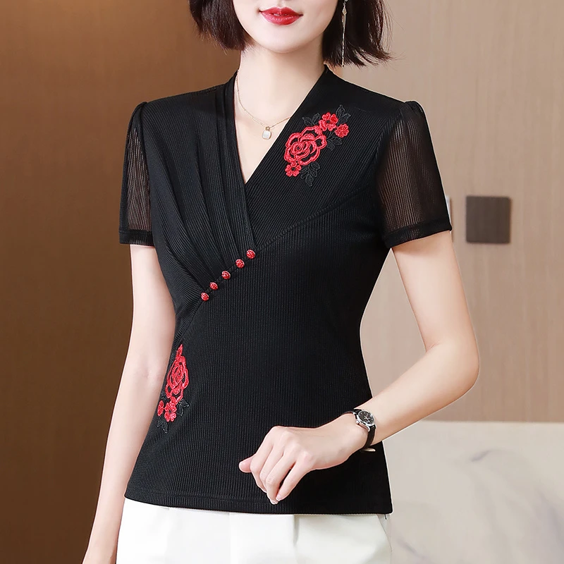 6755短袖V领洋气上衣刺绣t恤女2024年春夏复古修身显瘦气质小衫