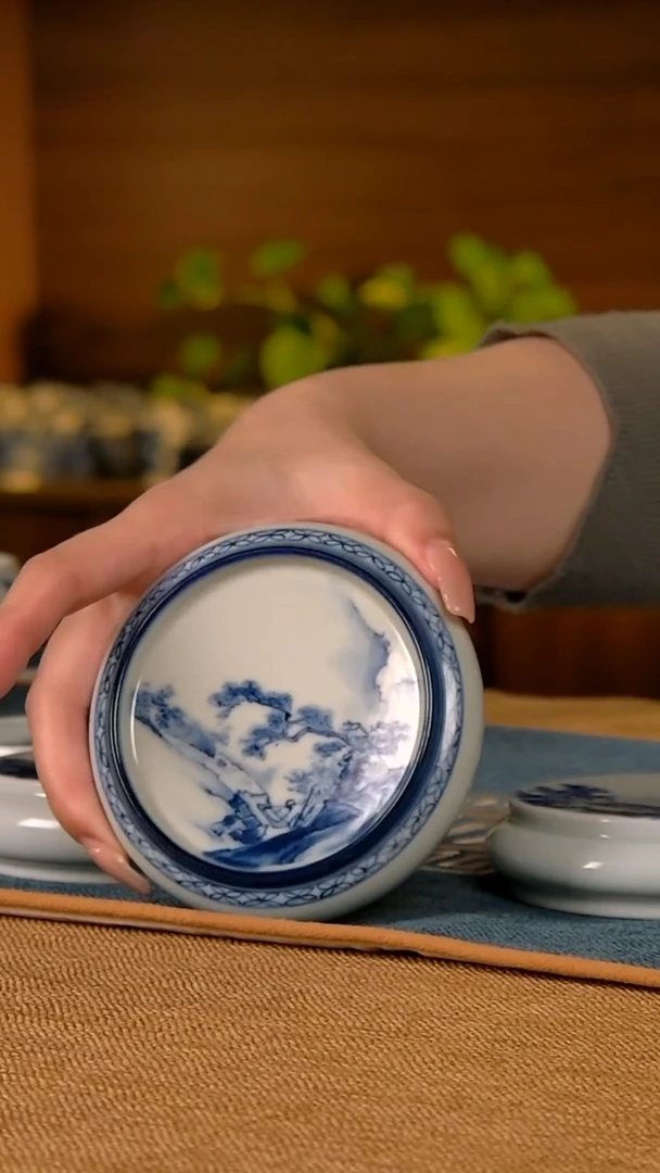 【闪购商品】景德镇莹焰堂山水盖置