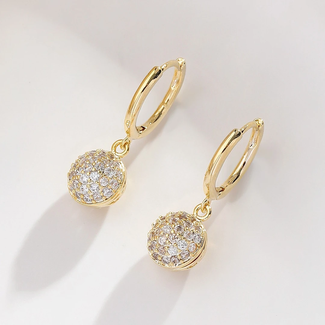 铜合金合成锆石耳饰 925银针镶锆石吊坠款耳扣水滴形高级感耳环