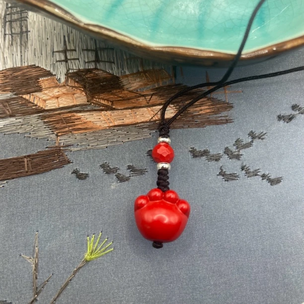 含辰砂工艺品高含量朱砂红砂设计款猫爪手机挂