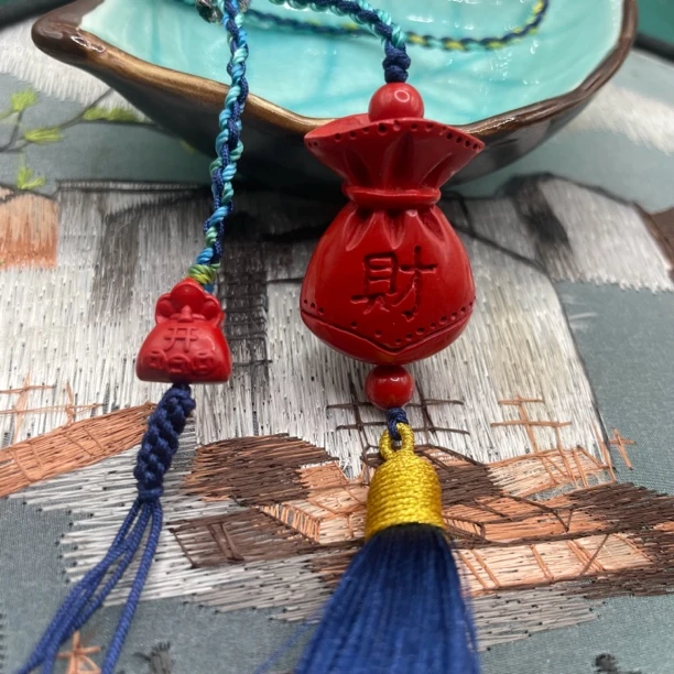 含辰砂工艺品高含量朱砂红砂设计款财福双全爆款车挂