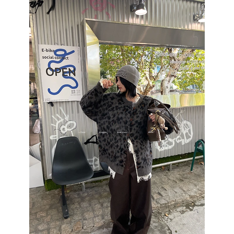 JCCC影子【豹纹美学】复古慵懒豹纹针织开衫软糯毛衣JE4KZW10
