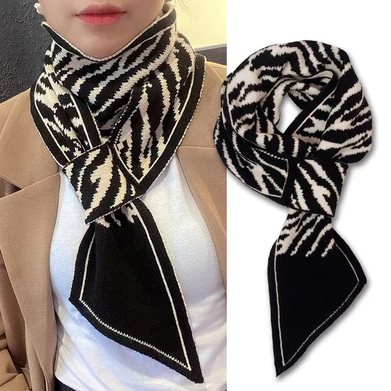 围巾女款爆款2023新款秋冬季网红披肩高级感韩版百搭学生加厚保暖