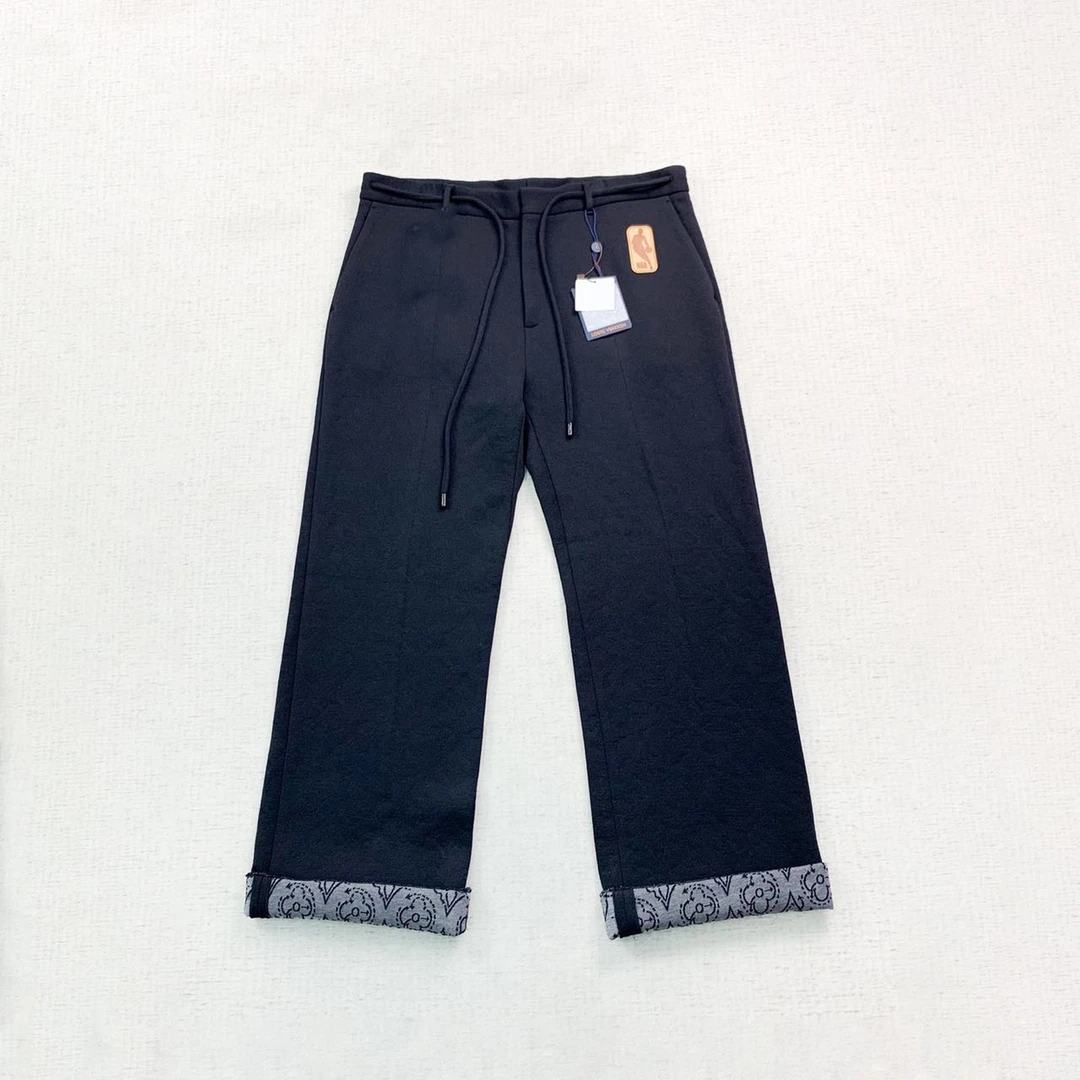 全新未使用 LV NBA联名内三花满印百搭长裤48码编码xb2561