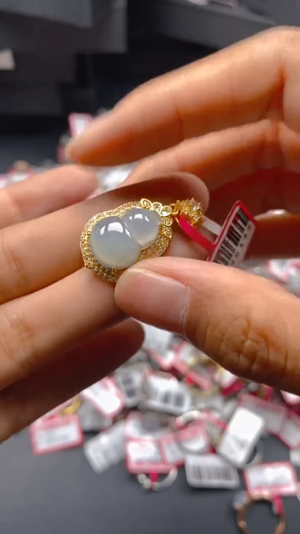 【闪购商品】翡翠吊坠(不含链)银S925镶嵌1034679364