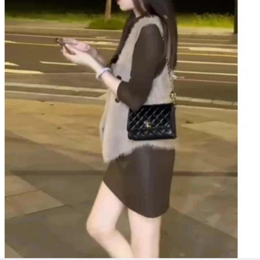 新款时尚洋气气质马甲马甲打底衫显瘦女装1