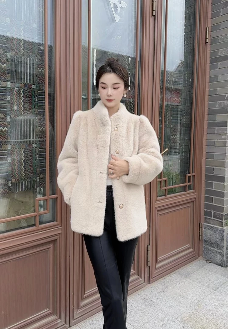 2024冬季新款毛毛外套立领短款时尚百搭轻奢款式网红气质女士
