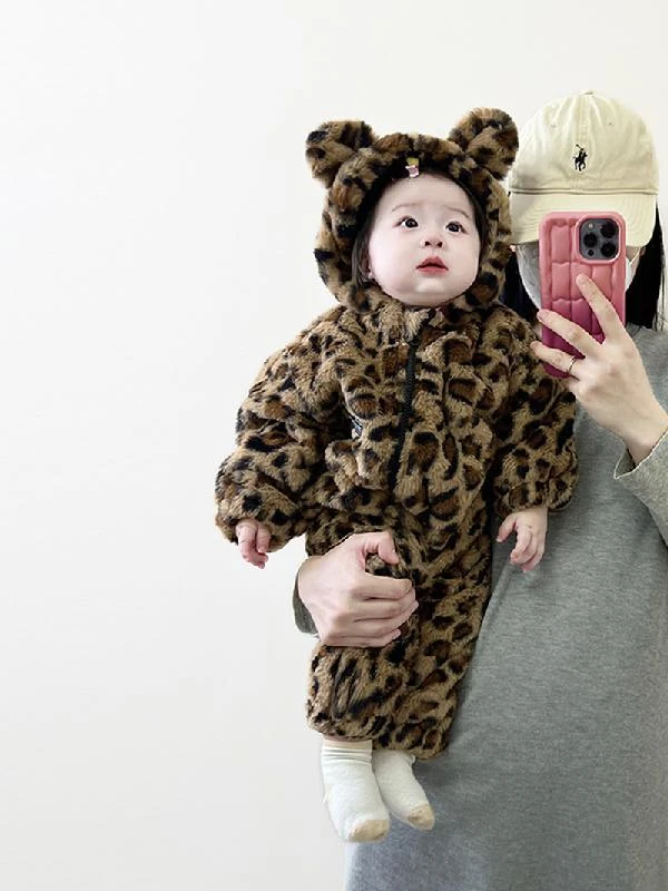 婴儿冬季衣服洋气可爱加绒连体衣加厚保暖衣宝宝超萌冬装外出服