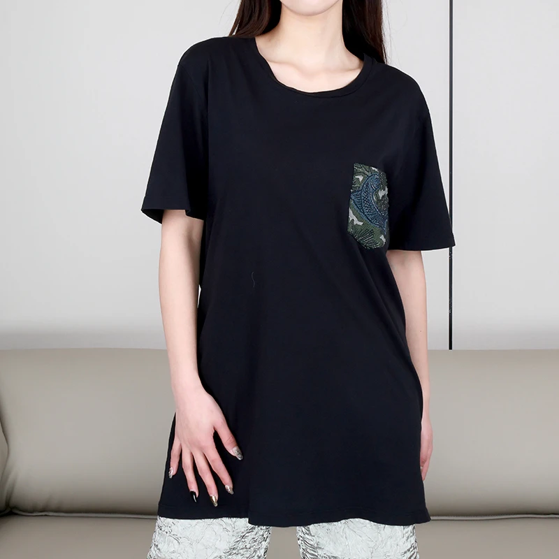 栎桃/巴宝莉/95新/口袋刺绣图案短袖/L码/公价7800