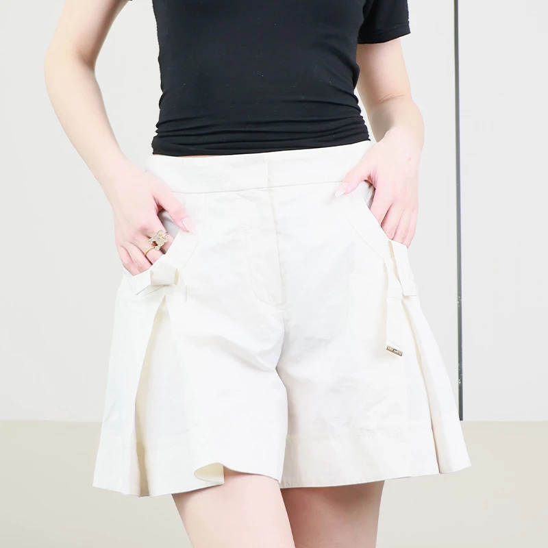 栎桃/路易威登/95新/白色短款裤裙/34码/公价10200