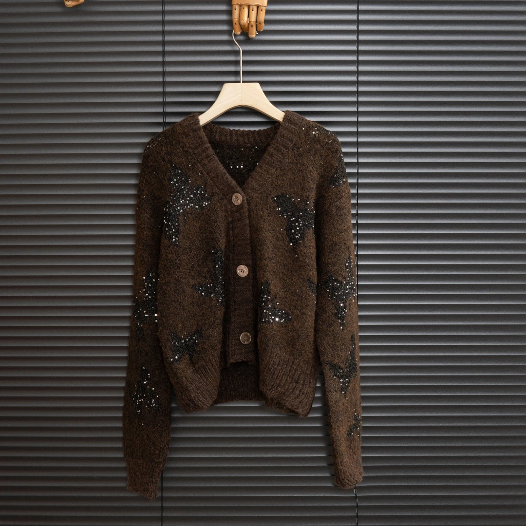 冬季加绒上衣24款秋冬新款宽松蝴蝶亮片针织女装气质显白毛衣外套