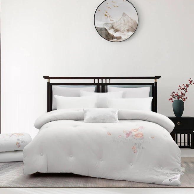 不老的爷爷SL柔软加厚高端亲肤蛋白新生儿绣花刺绣zb透气冬被