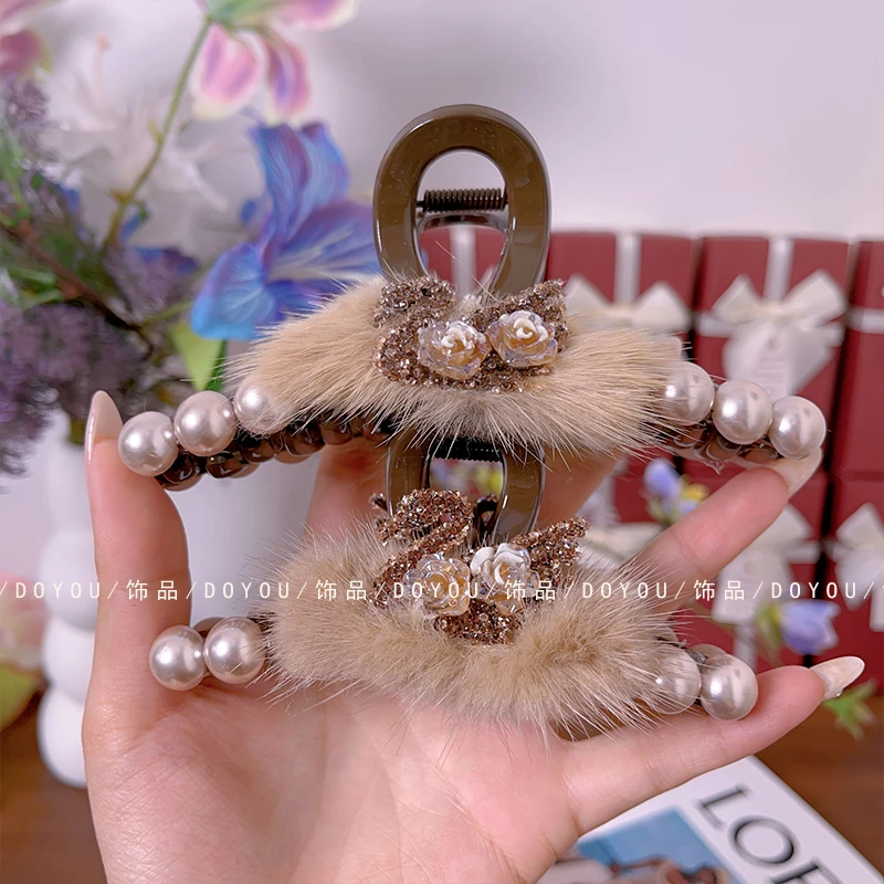 秋冬新款天鹅毛毛大号抓夹气质时尚百搭韩版后脑勺发夹发饰