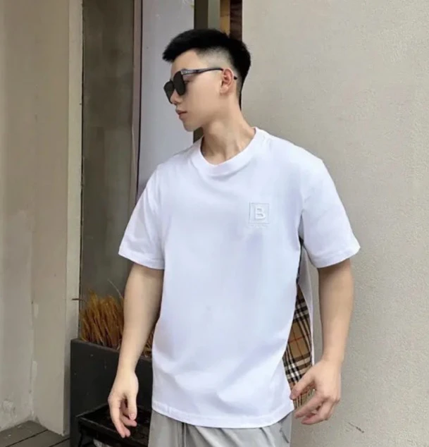 全新未使用 BURBERRY/博柏利 【国现】男女同款 B字标格纹短袖T恤