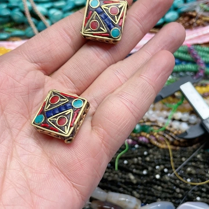 玛瑙/玉髓珠宝半成品未镶嵌一个28mm尼泊尔吊坠