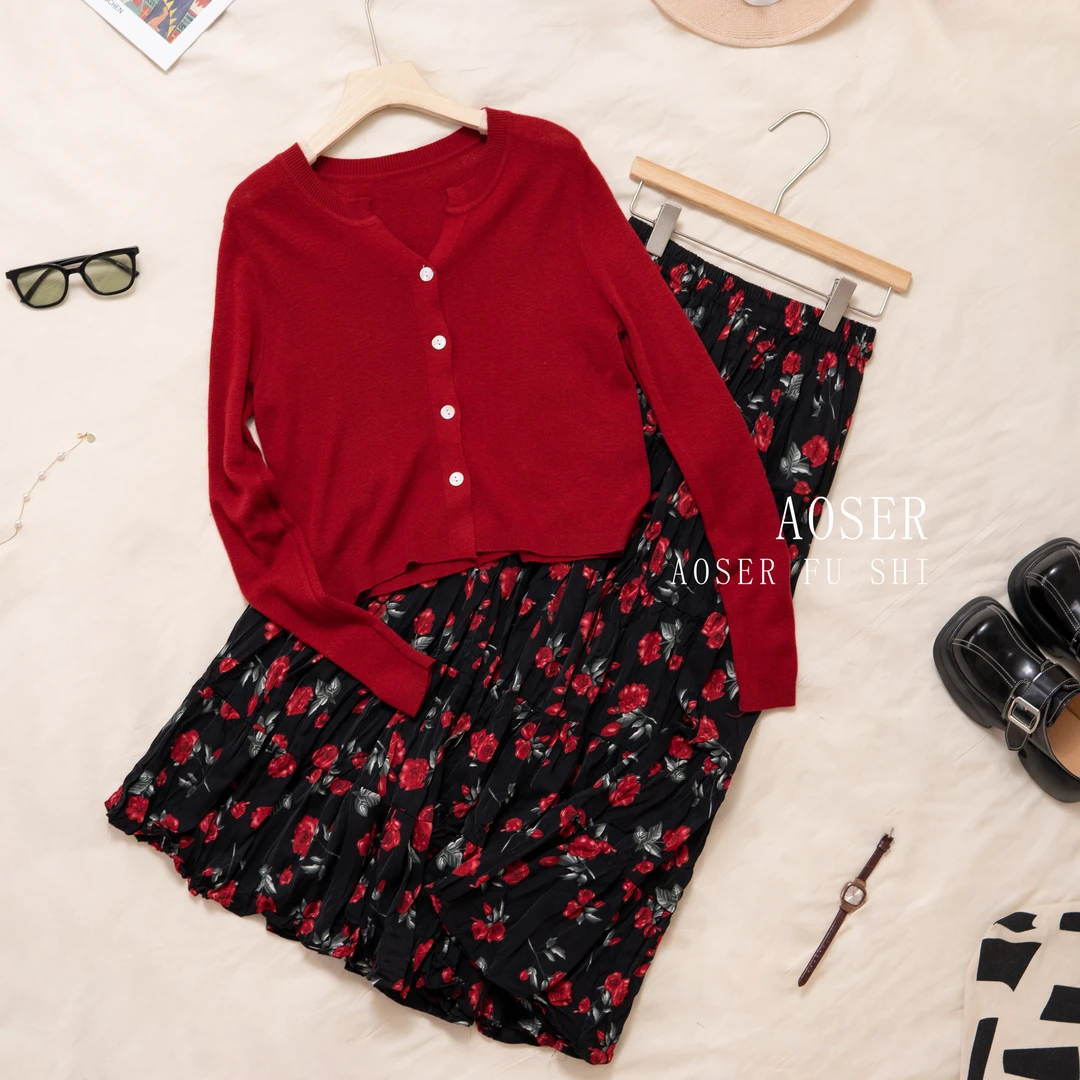 时尚韩版气质显瘦针织开衫碎花半身裙两件套秋装显瘦时尚套装