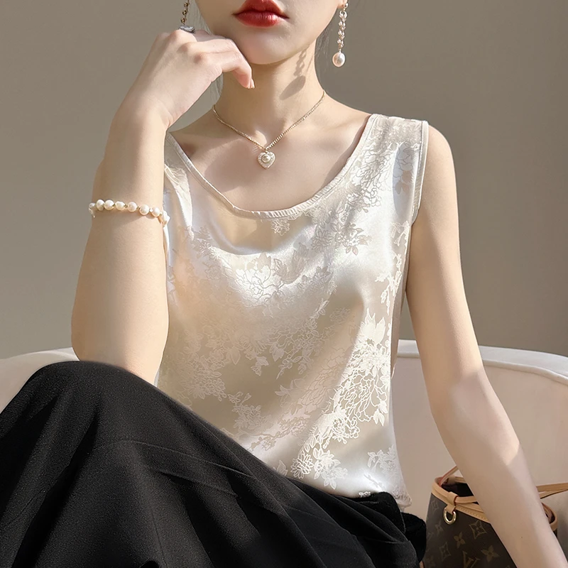 春夏国风吊带背心圆领缎面无袖内搭女宽松遮肉显瘦打底上衣