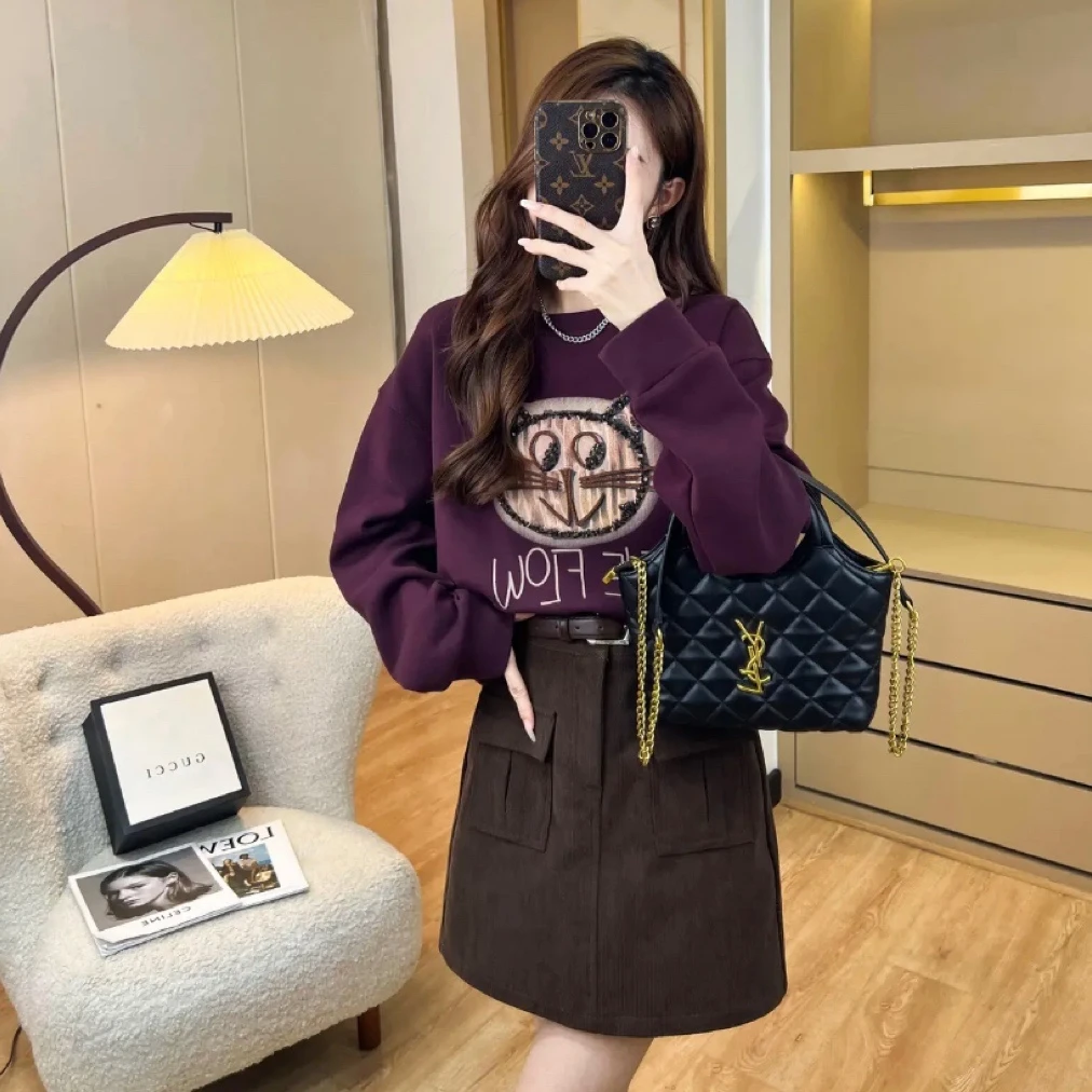 时尚美式复古小众猫头亮片印花短款圆领长袖卫衣+高腰a字百搭短裙