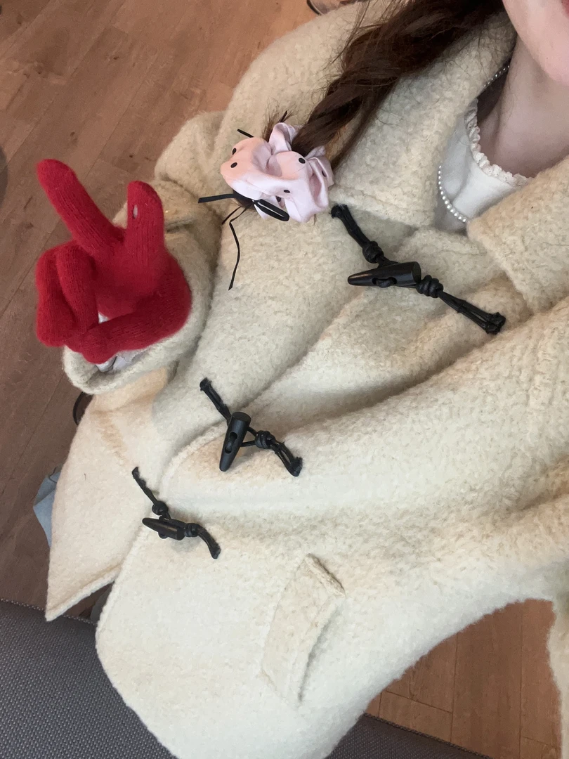 F·【烤栗子】冬季圈圈羊毛学院风韩系温柔牛角扣羽羽外套