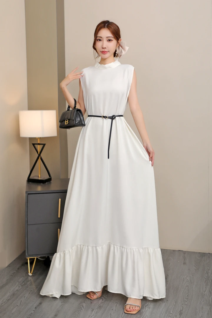 新款法式无袖白色连衣裙子女夏季2025新款气质显瘦度假风沙滩长裙