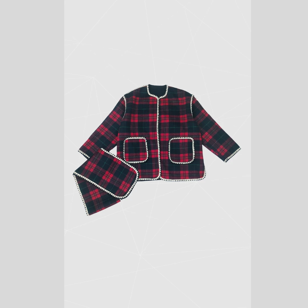 【伊人风尚服饰推荐】2024早秋新款时尚百搭带围巾呢外套1502