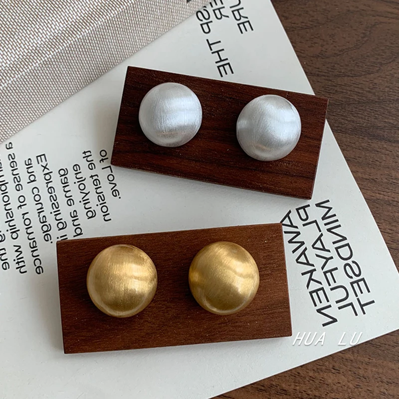 铜合金耳饰 拉丝圆形耳钉高级感大气独特耳环女金属耳饰博主同款