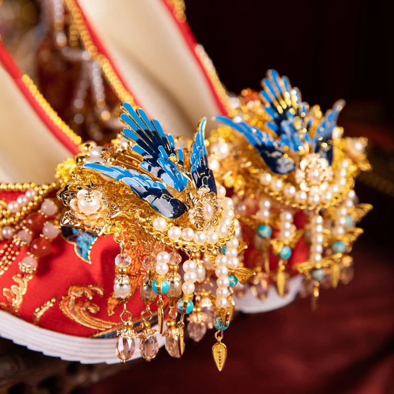 保暖棉鞋汉服鞋婚鞋绣花鞋手工鞋中式婚礼结婚礼物新娘鞋