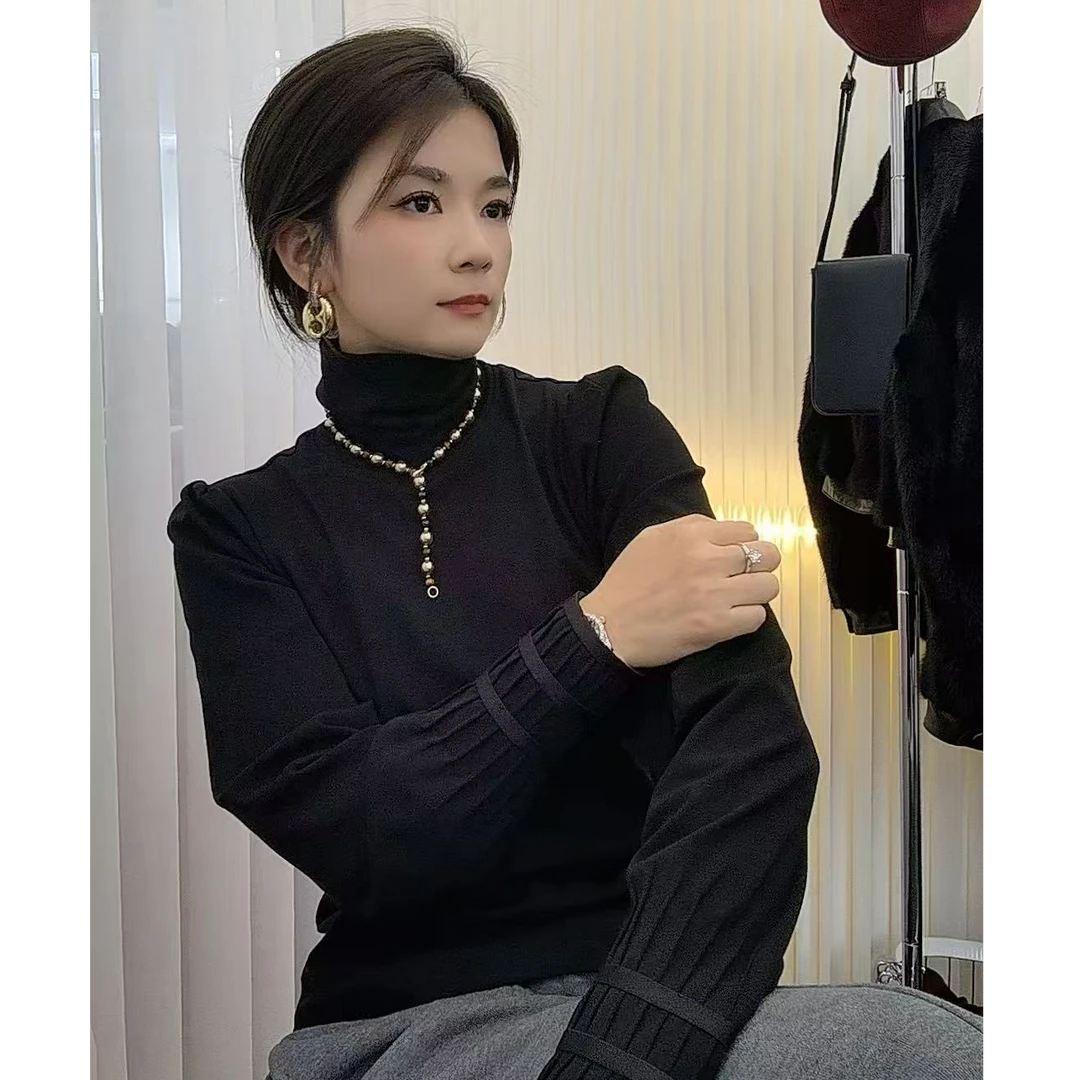 ZM24年冬季新款重工袖口褶皱设计感高领显瘦加厚打底衫（86156）