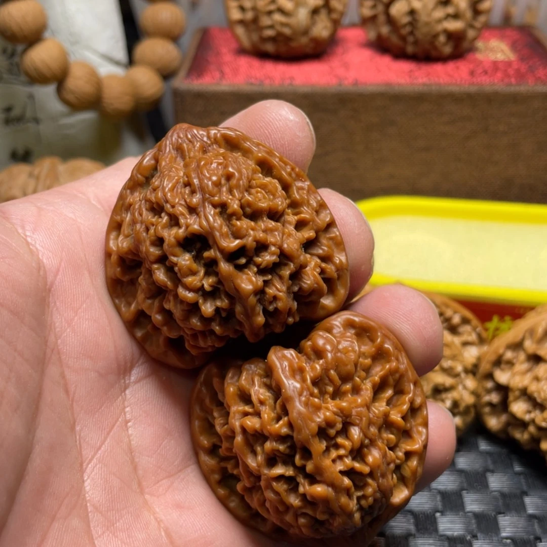 【闪购商品】文玩核桃吊坠嘴**扬