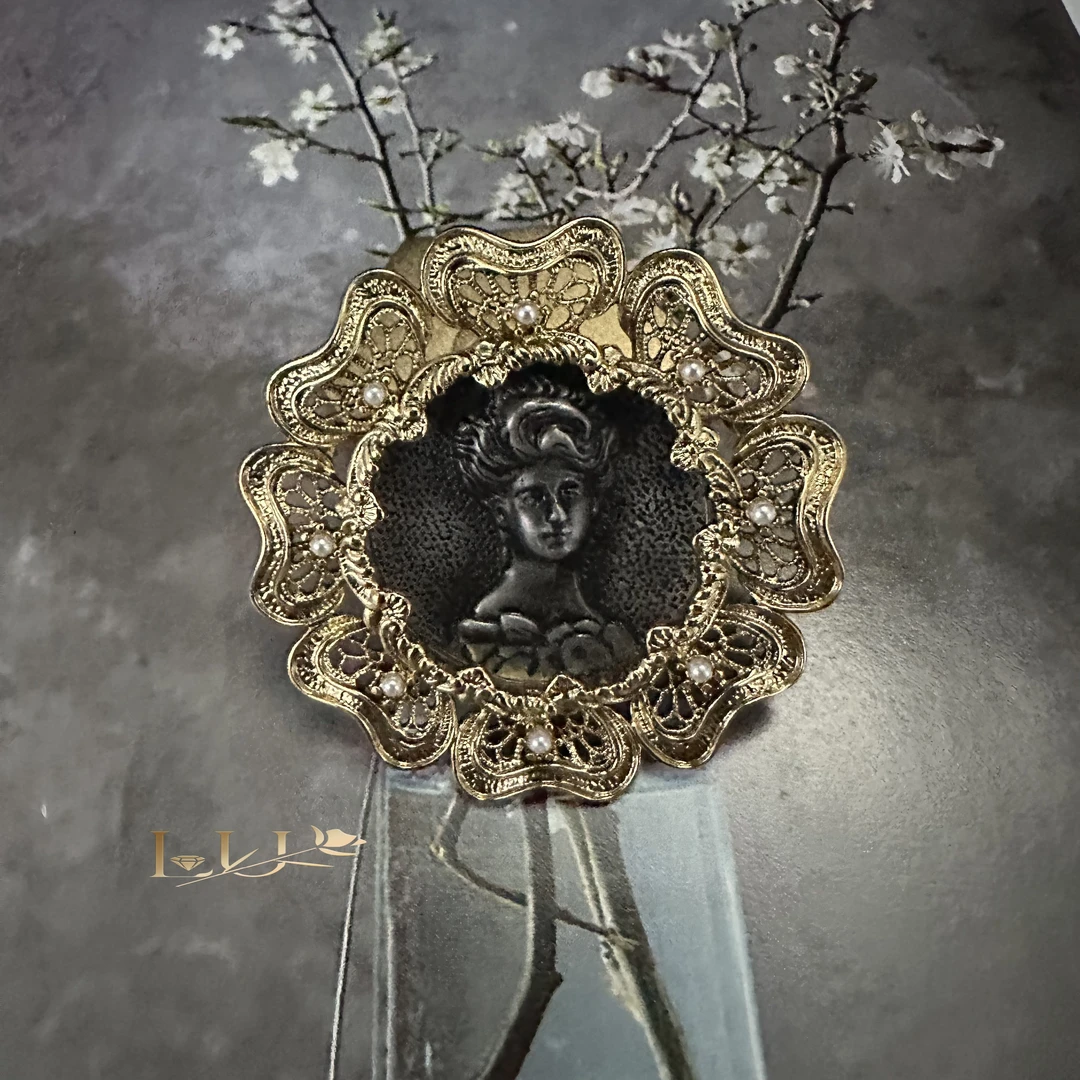 铜合金仿珍珠胸针 中古Vintgae贵妇人头像胸针卡梅奥复古金色宫廷