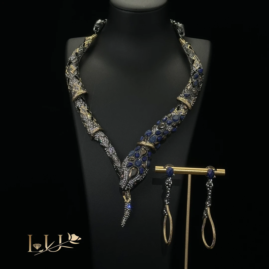 铜合金石英石项链 重工欧美风复古灵蛇造型项链奢华蓝色气质