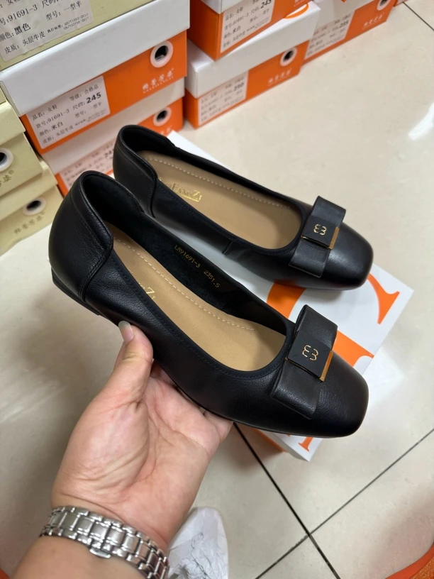 头层牛皮小单鞋女款