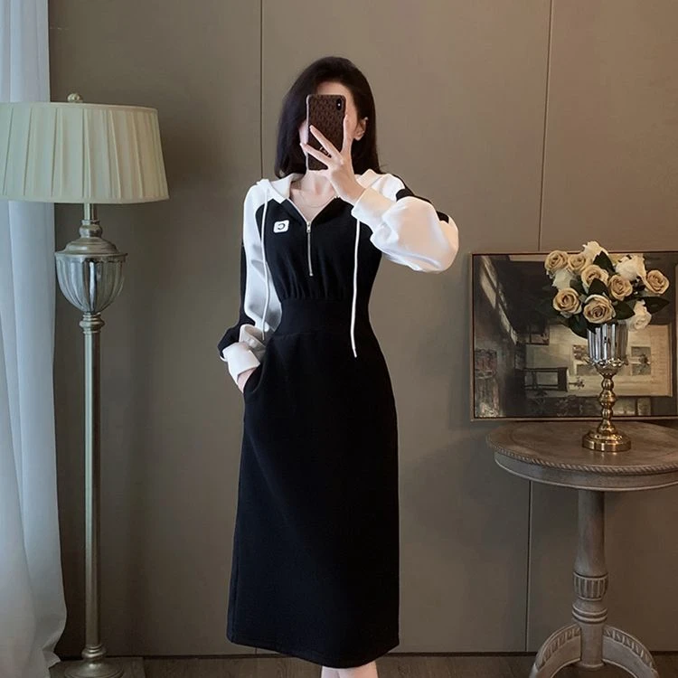 撞色连帽收腰连衣裙女时尚休闲显瘦卫衣裙春秋2024新款欧洲站欧货