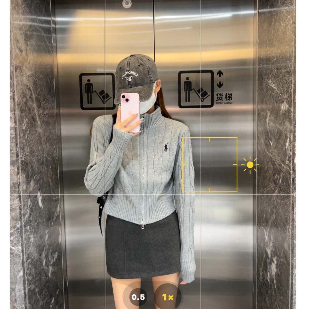 南南特价50件~经典小马 立领毛衣