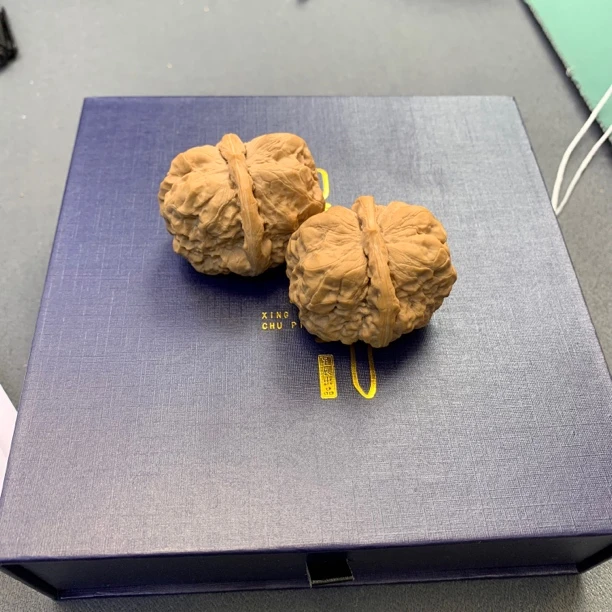 （HT文玩）2025新籽核桃盒子（不备注）核桃一对