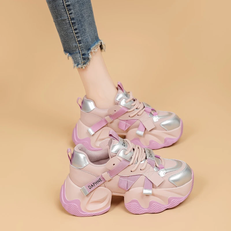 达芙妮老爹鞋女2025年新款真皮运动女鞋ins潮时尚百搭厚底休闲鞋