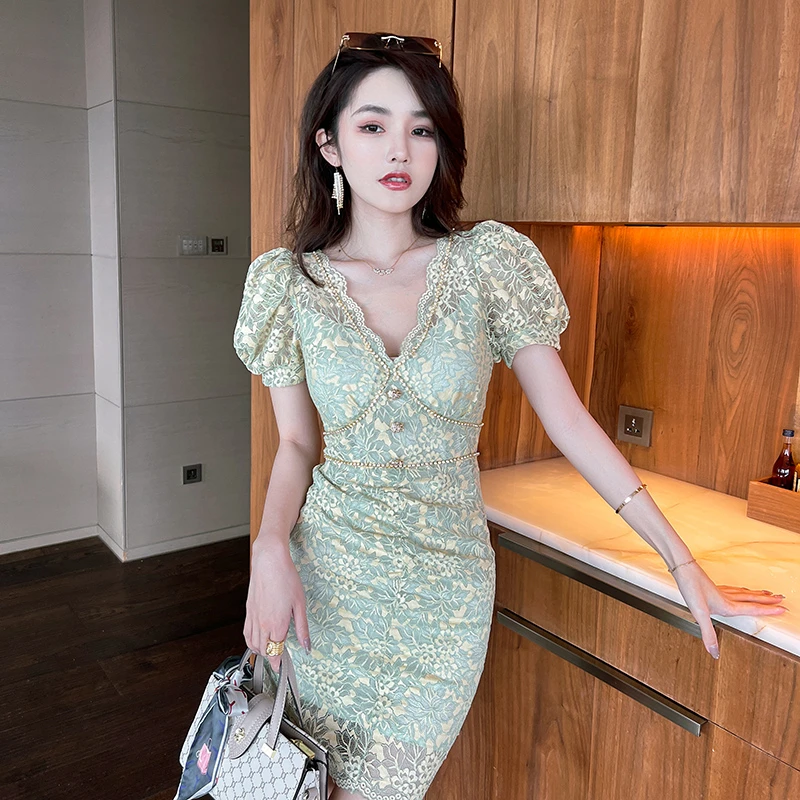 方领连衣裙气质小个子时尚复古初恋小众修身泡泡袖法式收腰20058