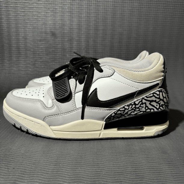 9新 41码 耐克aj312 皮革 爆裂纹 低帮篮球鞋