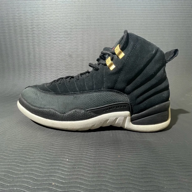 43码  AJ12 高帮篮球鞋