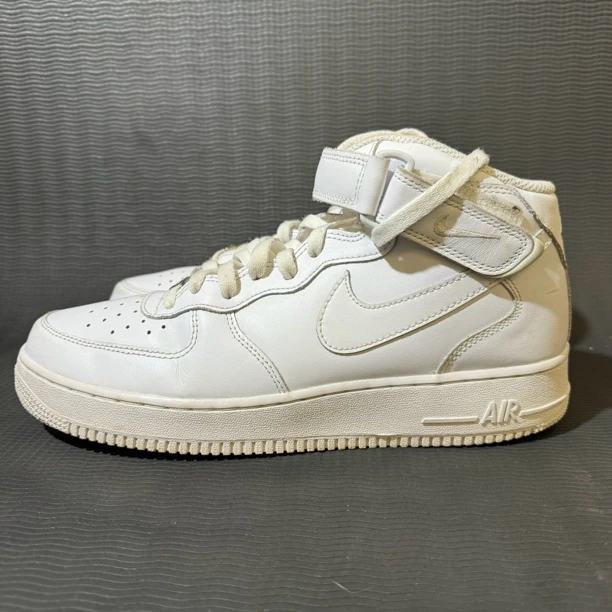 9新 44码 耐克af1 中帮板鞋