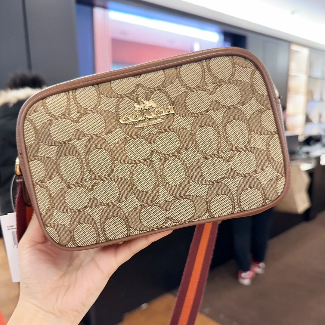 COACH/蔻驰卡其老花织物拼皮宽肩带相机包CO927(20*14cm