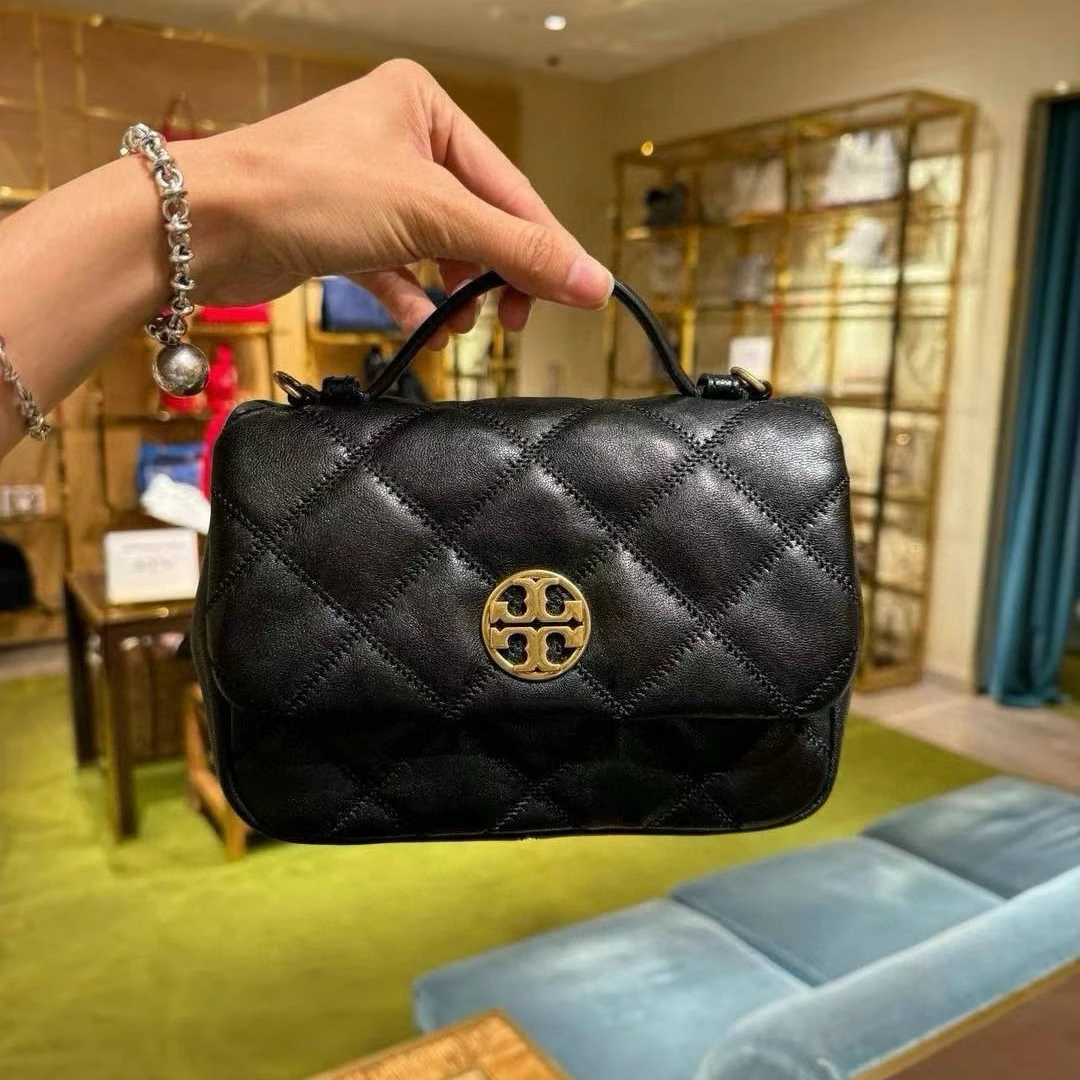 TORY BURCH/汤丽柏琦小号黑金菱格Willa方胖子链条包（20*17cm）