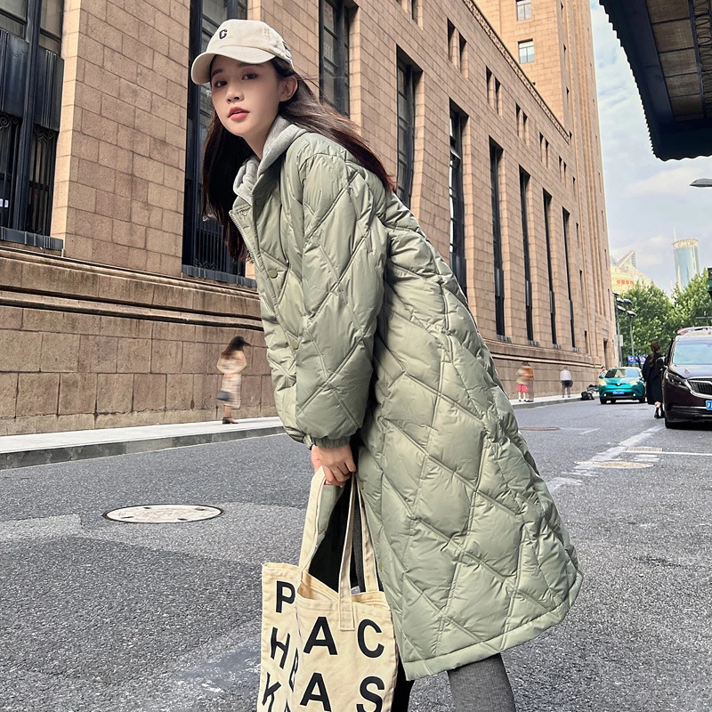 白鸭鸭菱格羽绒棉服女中长款冬2023新款过膝活帽oversize港风外套