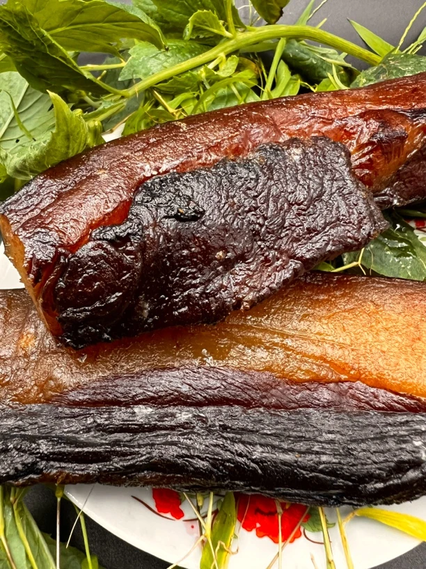 腊肉四川特产农家自制烟熏重庆腊肉五花肉湖南贵州正宗烟熏咸肉