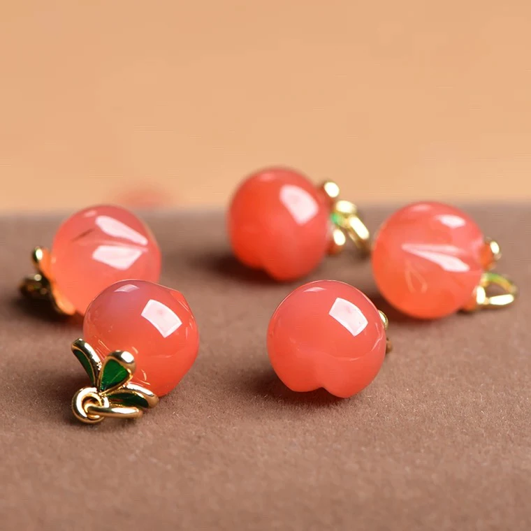 天然粉盐源玛瑙小桃子吊坠diy水晶饰品配件材料女款小提溜水蜜桃