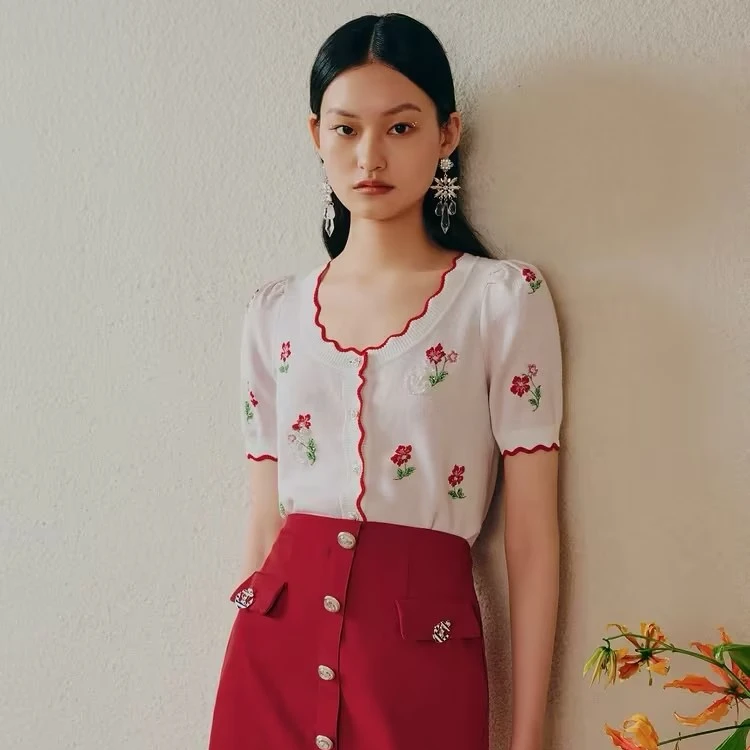 M-MAXRIENY小红花甜美针织衫开衫薄毛衫上衣