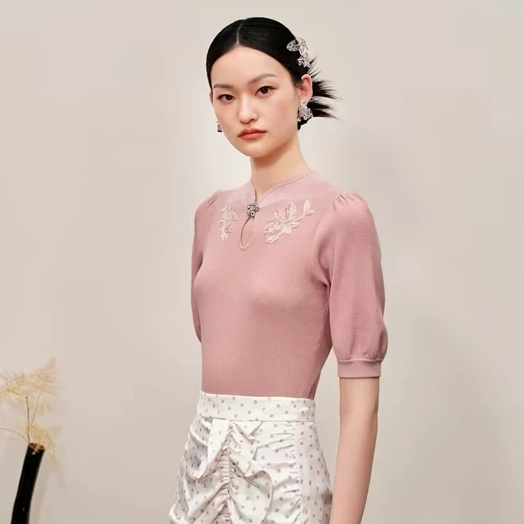 【专用】MAXRIENY豆沙粉新领针织衫上衣曲珠兰花针织衫气质
